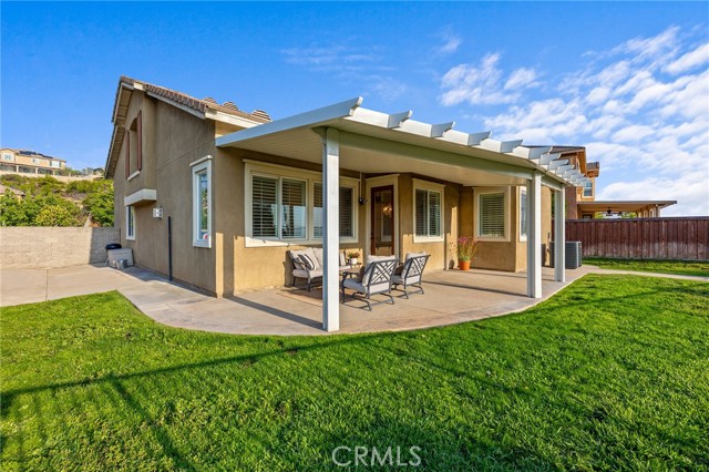 7476 Sequoia Lane, Highland CA: https://media.crmls.org/medias/60a99a57-ff0f-49b6-81fe-a58e9bd12201.jpg