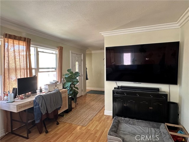 Detail Gallery Image 1 of 8 For 979 Arbor St, Costa Mesa,  CA 92627 - 2 Beds | 1 Baths