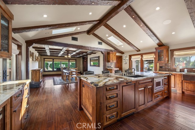 Detail Gallery Image 22 of 64 For 11159 Mcvine, Sunland,  CA 91040 - 4 Beds | 4 Baths