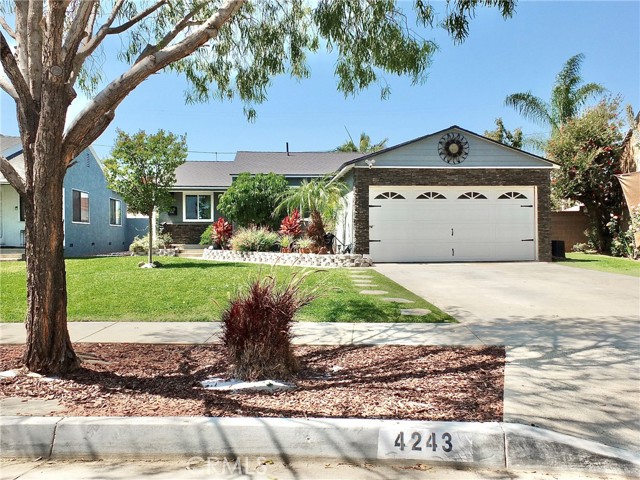 Image 2 for 4243 Nelsonbark Ave, Lakewood, CA 90712