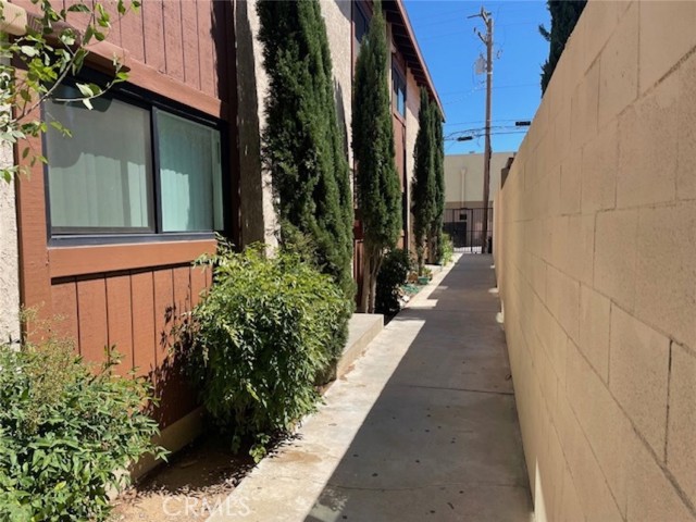 324 E Avenue Q7, Palmdale CA: https://media.crmls.org/medias/60acaaeb-8fd7-4dd2-bb25-a999c9316aa6.jpg