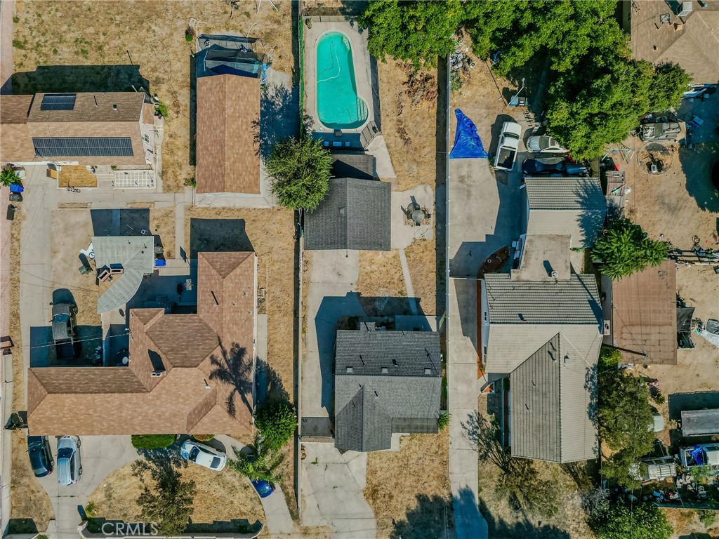https://media.crmls.org/medias/60ace19a-3854-458c-87ec-41b97c7fe297.jpg?preset=X-Large