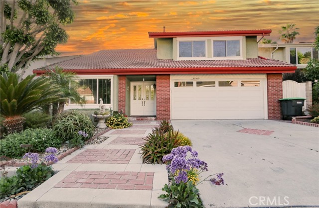 22455 Rippling Brook, Lake Forest, CA 92630