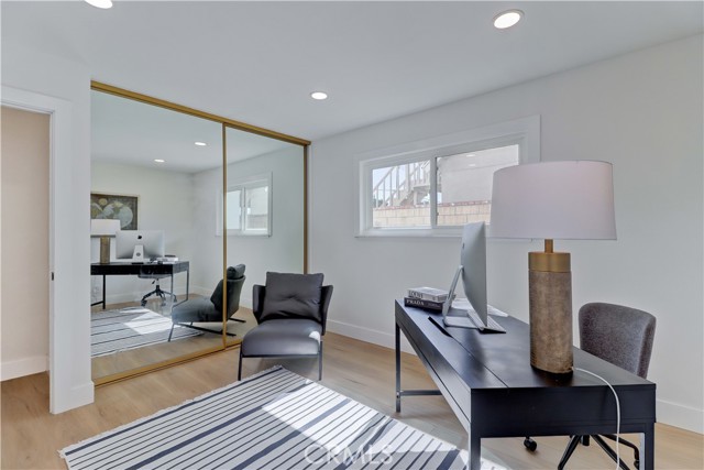 11428 Snowdrop Avenue, Fountain Valley CA: https://media.crmls.org/medias/60adbf7e-3b4e-4bab-9722-960b11003268.jpg