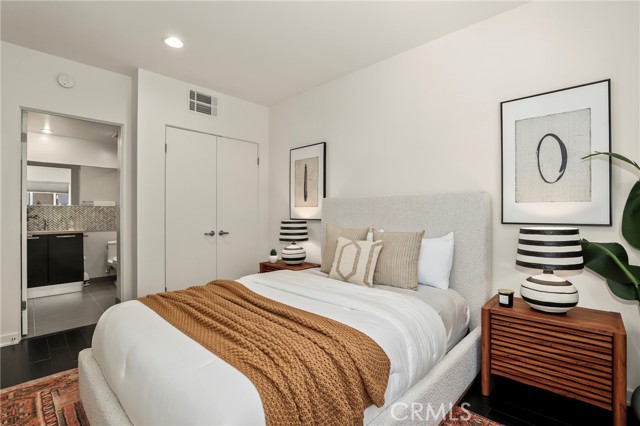 Detail Gallery Image 23 of 43 For 4005 Monroe St #8,  Los Angeles,  CA 90029 - 2 Beds | 2/1 Baths