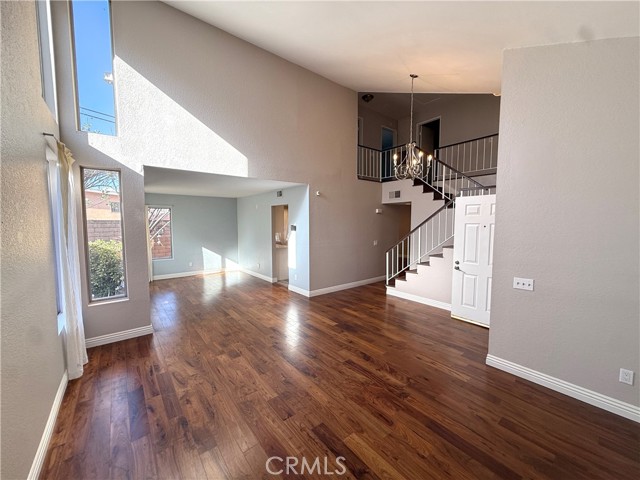 Detail Gallery Image 4 of 29 For 6 Pepper Ct, Inglewood,  CA 90302 - 4 Beds | 2/1 Baths