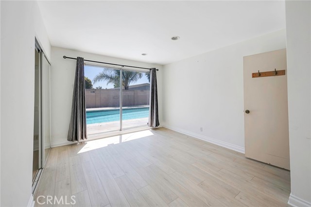 19342 Salmon Lane, Huntington Beach CA: https://media.crmls.org/medias/60ae4e6c-244c-4cef-87c4-d991ad2a2582.jpg