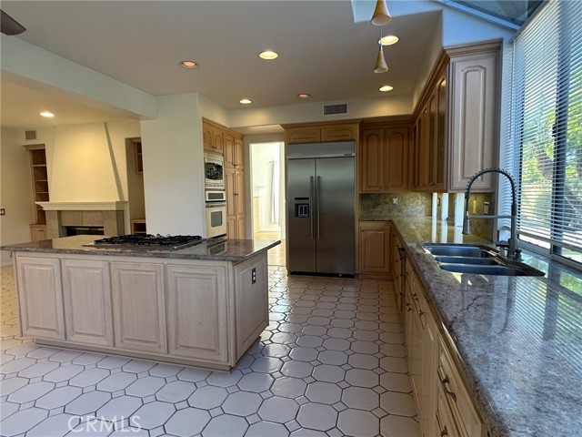Detail Gallery Image 9 of 17 For 17 Briercliff, Trabuco Canyon,  CA 92679 - 4 Beds | 4 Baths