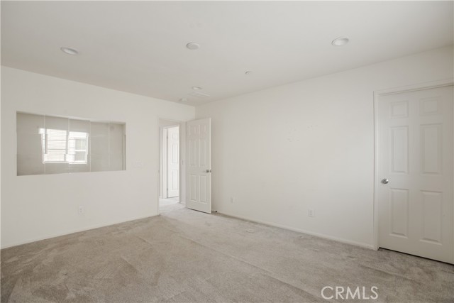 Detail Gallery Image 18 of 45 For 16995 Red Tail Ln, Fontana,  CA 92336 - 3 Beds | 2/1 Baths