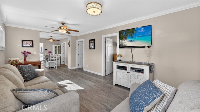 Detail Gallery Image 6 of 37 For 4490 Highland, Riverside,  CA 92506 - 3 Beds | 1 Baths