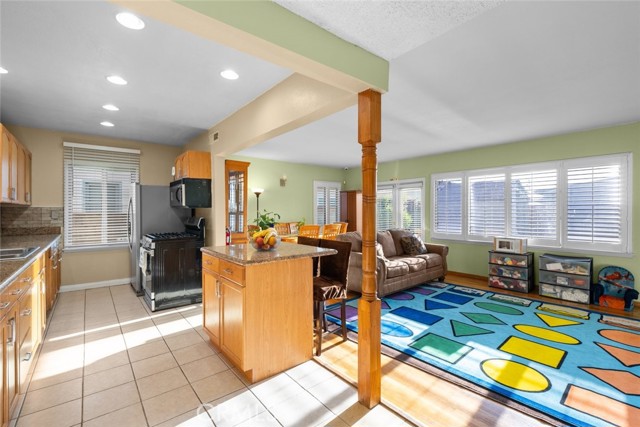 Detail Gallery Image 8 of 44 For 13003 Arcturus Ave, Gardena,  CA 90249 - 4 Beds | 2 Baths