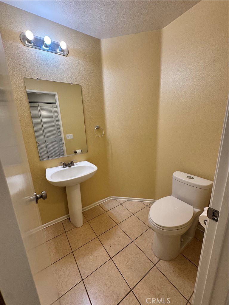 https://media.crmls.org/medias/60b12e5f-6c3a-46bf-a3f7-ff5675ae2c95.jpg?preset=X-Large