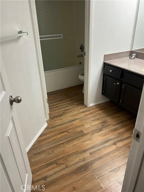 Detail Gallery Image 20 of 27 For 3030 Wellington, Palmdale,  CA 93551 - 5 Beds | 3 Baths