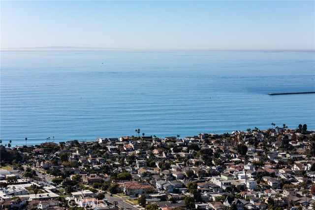 4101 Calle Mayo, San Clemente CA: https://media.crmls.org/medias/60b41c95-f465-4044-adcd-727d57a40674.jpg