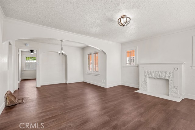 6573 4th Avenue, Los Angeles, CA, 90043 6573 4th Avenue, Los Angeles, CA, 90043