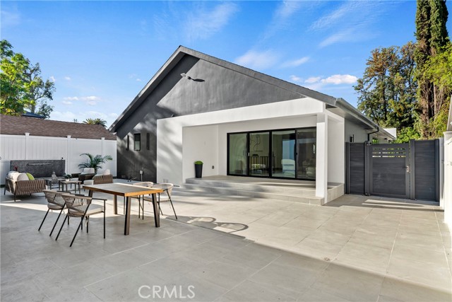 Detail Gallery Image 29 of 37 For 14242 Hortense, Sherman Oaks,  CA 91423 - 4 Beds | 4 Baths