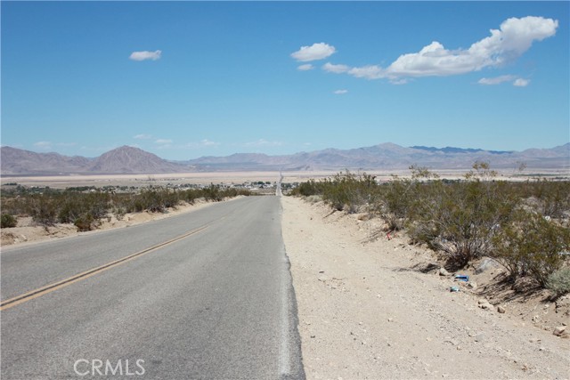 769 Meridian Road, Lucerne Valley CA: https://media.crmls.org/medias/60b5dd68-f4a9-4aea-9384-913a96b57eeb.jpg