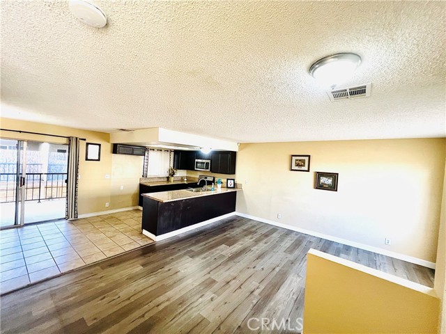Detail Gallery Image 7 of 40 For 5195 Walnut #14,  Chino,  CA 91710 - 2 Beds | 2 Baths