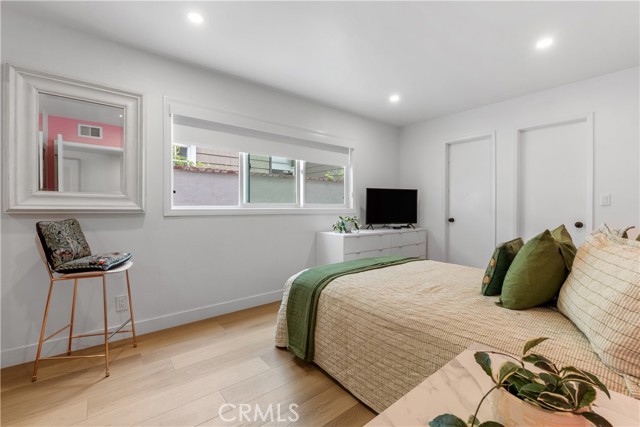 304 Larkspur Avenue, Corona del Mar CA: https://media.crmls.org/medias/60b67a43-151a-4b7c-93de-86397642de67.jpg