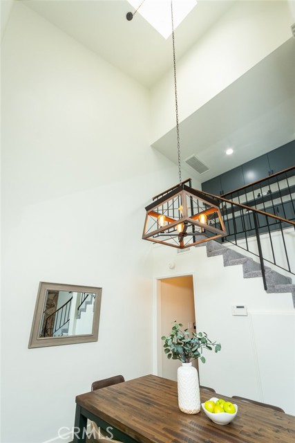 Detail Gallery Image 11 of 31 For 12421 Ramona, Hawthorne,  CA 90250 - 3 Beds | 3 Baths