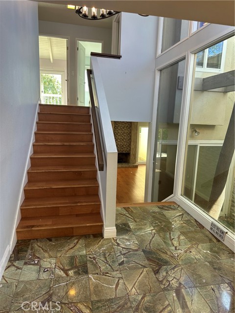 Image 7 of 27 For 516 Westchester