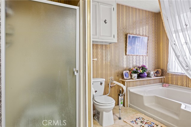 Detail Gallery Image 12 of 41 For 5200 Irvine #401,  Irvine,  CA 92620 - 2 Beds | 2 Baths