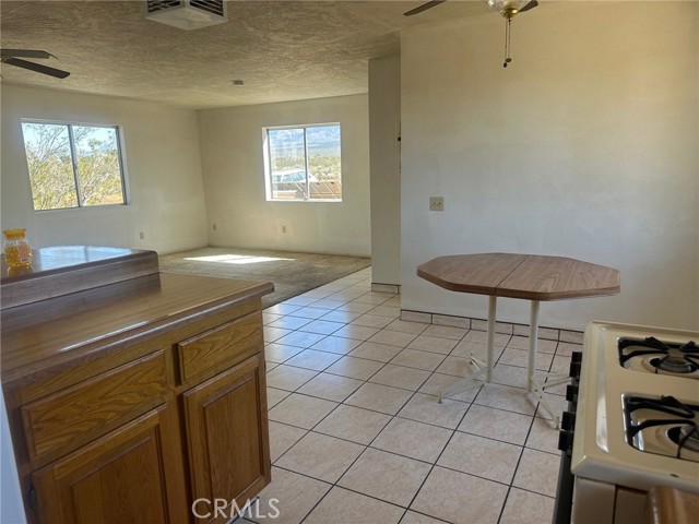9772 Alamo, Lucerne Valley CA: https://media.crmls.org/medias/60b8e2bc-e518-4676-a0b7-5b02ed191a0e.jpg