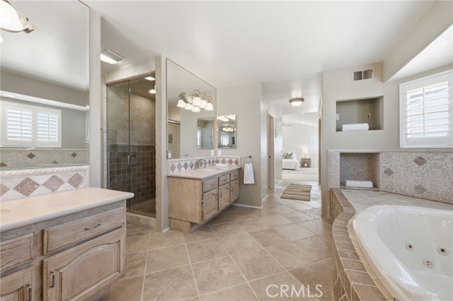 Detail Gallery Image 23 of 38 For 777 Covewood Street, Oak Park,  CA 91377 - 4 Beds | 3 Baths