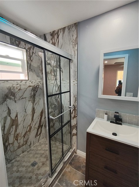 1680 S Rimpau Boulevard, Los Angeles CA: https://media.crmls.org/medias/60b9a64c-b41a-4d64-b755-6eb3150afdf0.jpg