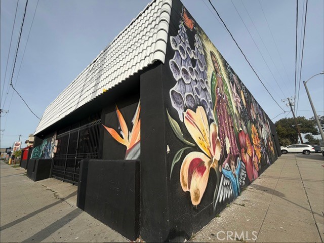 Image 10 of 54 For 1303 Anaheim Street