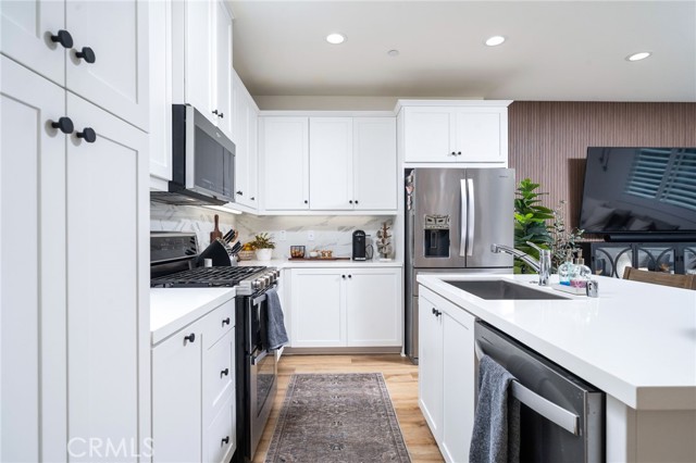 Detail Gallery Image 9 of 49 For 3580 E Lantern Paseo #142,  Ontario,  CA 91761 - 3 Beds | 2/1 Baths