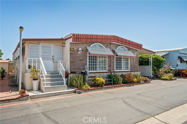 Detail Gallery Image 2 of 26 For 14362 Bushard St Spc 90, Westminster,  CA 92683 - 3 Beds | 2 Baths