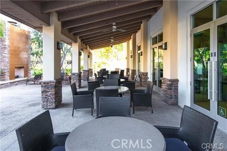 https://media.crmls.org/medias/60bb4ee5-c16a-41ed-bf72-f254986fabb3.jpg?preset=X-Large