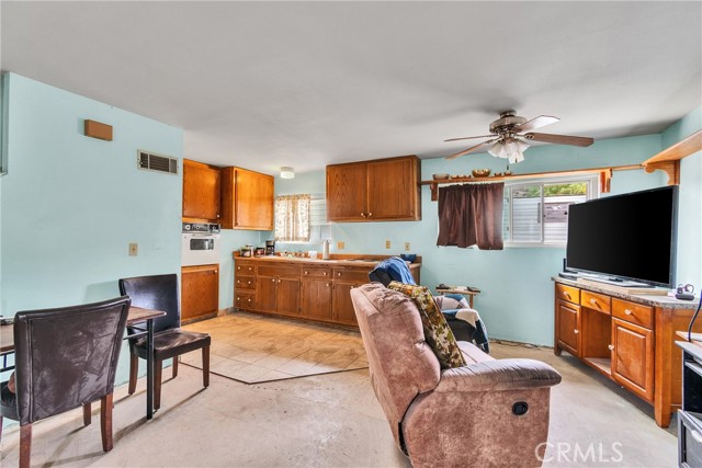 Detail Gallery Image 6 of 46 For 26047 Scott Rd, Menifee,  CA 92584 - 3 Beds | 2 Baths