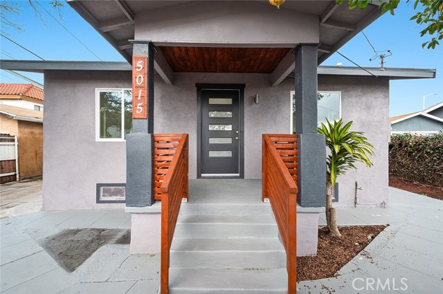Detail Gallery Image 4 of 42 For 5015 Verona St, East Los Angeles,  CA 90022 - 3 Beds | 2 Baths