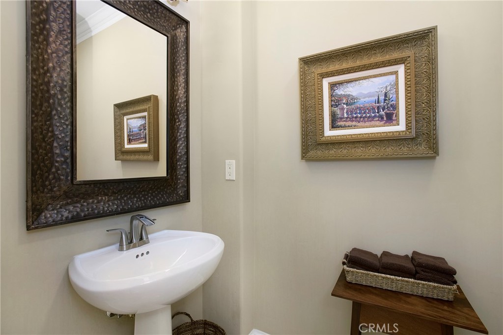 MLS #OC25163046 image #16