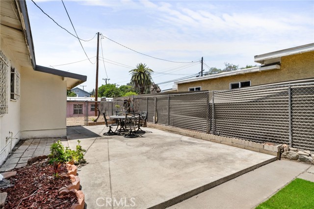 2365 Lovejoy Street, Pomona CA: https://media.crmls.org/medias/60bdc180-0461-497a-ac21-3b71db54bc05.jpg