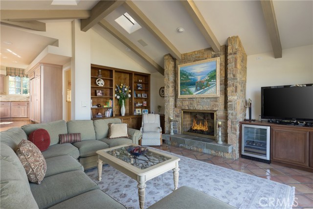 2727 Via Miguel, Palos Verdes Estates, California 90274, 4 Bedrooms Bedrooms, ,3 BathroomsBathrooms,Residential,Sold,Via Miguel,PV17019247