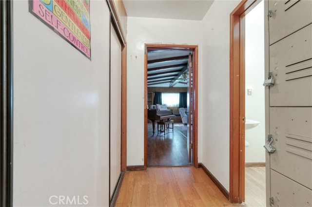 6232 Riverton Avenue, North Hollywood CA: https://media.crmls.org/medias/60bfa8b4-317a-4c67-81b4-0c2b944f0347.jpg