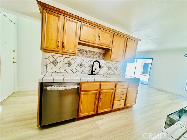 Detail Gallery Image 6 of 19 For 1750 Camino Palmero St #232,  Los Angeles,  CA 90046 - 1 Beds | 1 Baths