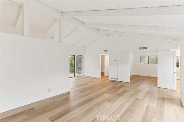 Detail Gallery Image 6 of 37 For 2542 Miramonte Cir #C,  Palm Springs,  CA 92264 - 3 Beds | 2/1 Baths
