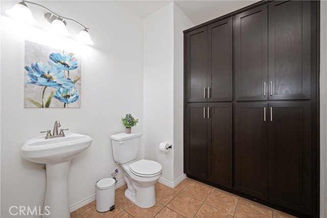 Detail Gallery Image 17 of 51 For 2890 S via Belamaria, Ontario,  CA 91762 - 4 Beds | 2/1 Baths