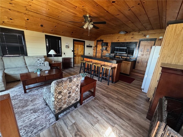 Detail Gallery Image 32 of 38 For 24998 Ocean View Dr, Crestline,  CA 92325 - 1 Beds | 1 Baths
