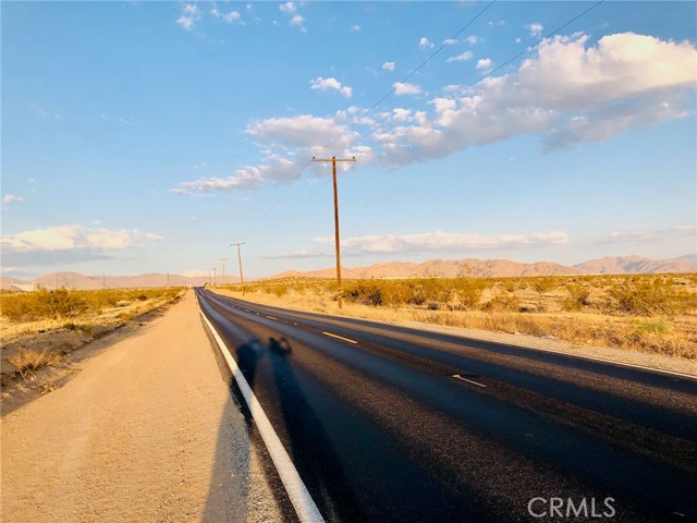 47230212 S of Johnson Road, Apple Valley CA: https://media.crmls.org/medias/60c4461f-e096-4848-9d72-be8b395cd264.jpg