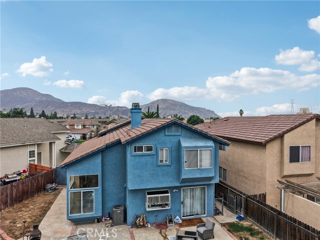 11415 Aberdeen, Fontana CA: https://media.crmls.org/medias/60c4cdce-ab8d-4248-b6a5-e534120ed65f.jpg