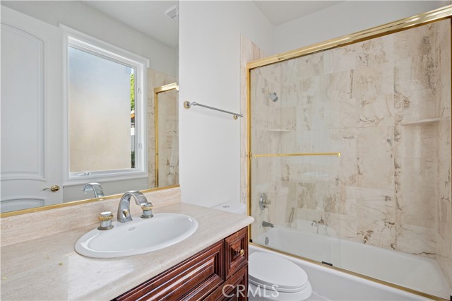 Detail Gallery Image 20 of 22 For 4627 Surrey Dr, Corona Del Mar,  CA 92625 - 4 Beds | 4/1 Baths