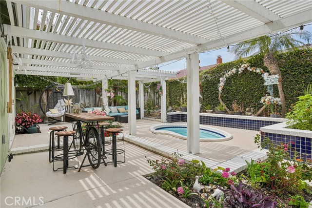 Detail Gallery Image 37 of 40 For 17675 Rainglen, Huntington Beach,  CA 92649 - 3 Beds | 2/1 Baths