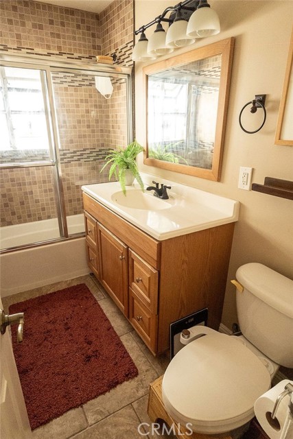 Detail Gallery Image 8 of 32 For 1321 E Appleton St #10,  Long Beach,  CA 90802 - 1 Beds | 1 Baths