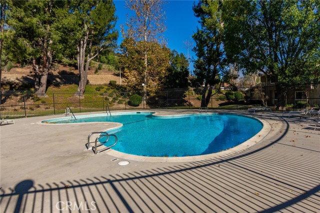 Detail Gallery Image 25 of 26 For 14875 Campus Park Dr #B,  Moorpark,  CA 93021 - 3 Beds | 3 Baths