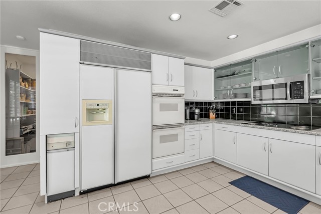 Detail Gallery Image 22 of 56 For 2110 Hathaway, Riverside,  CA 92506 - 4 Beds | 3/1 Baths